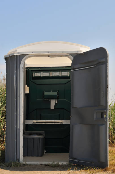 Best Portable restroom trailer rental  in Arroyo Seco, NM